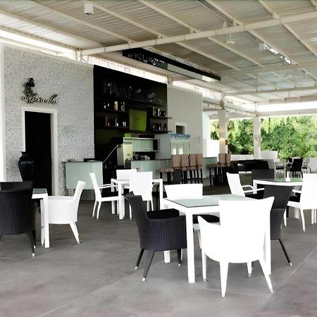 The Hill Hotel & Resort Sibolangit Экстерьер фото