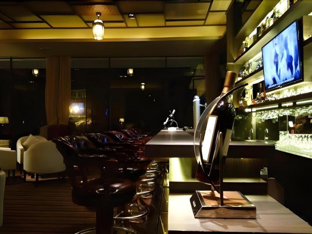The Hill Hotel & Resort Sibolangit Экстерьер фото