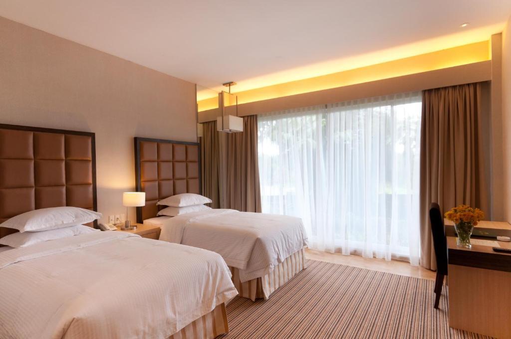 The Hill Hotel & Resort Sibolangit Экстерьер фото