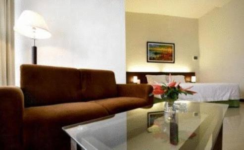 The Hill Hotel & Resort Sibolangit Экстерьер фото